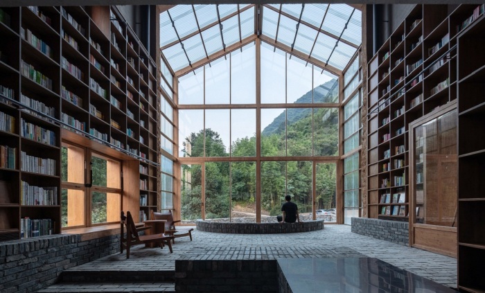 В Китае открылся капсульный отель, номера которого спрятаны за книжными полками - Архитектура и интерьер