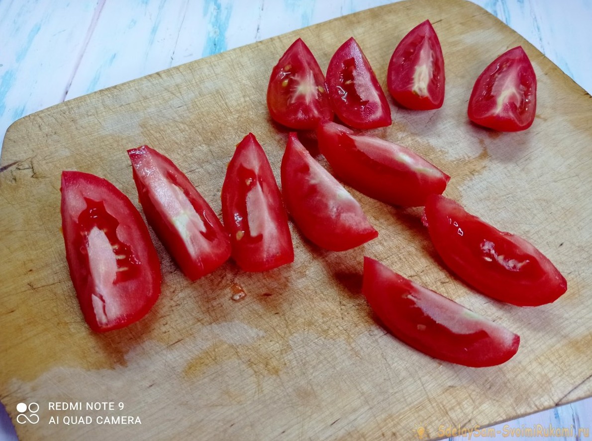 Это, безусловно, самый компактный способ хранения томатов.