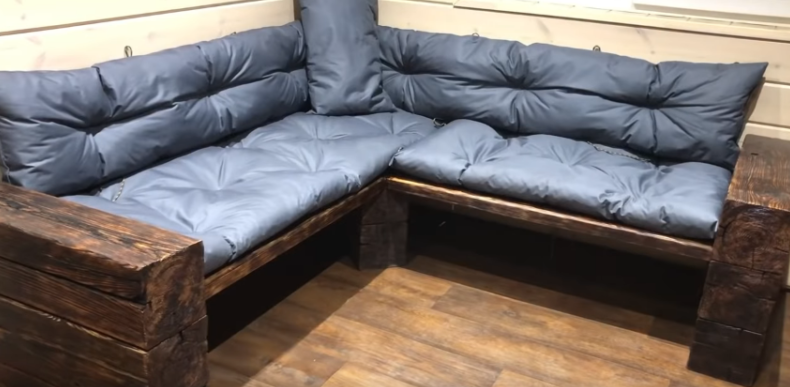 Стильный диван для дачи или бани с минимальными затратами. Из остатков пиломатериалов - «Своими руками»