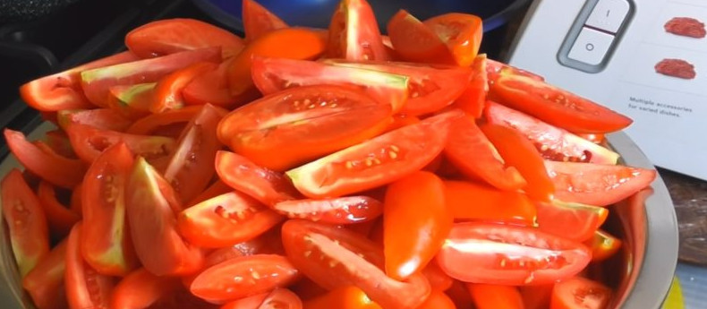 Недавно узнала, что томатную пасту можно приготовить за 30 минут, а не за 3 часа. Раскрываю секрет экономии времени - «Своими руками»