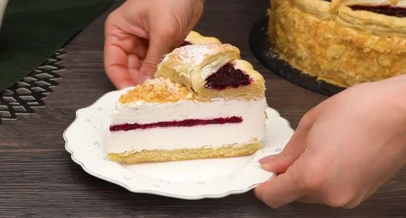 Необычный способ приготовления Наполеона: гениальный трюк, который сделает ваш торт самым вкусным - «Своими руками»